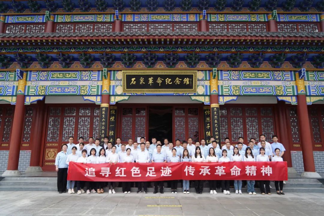 陜直股份、秦漢通航、大秦?zé)o人機(jī)、陜航研究中心聯(lián)合組織主題教育參觀見學(xué)活動(dòng)
